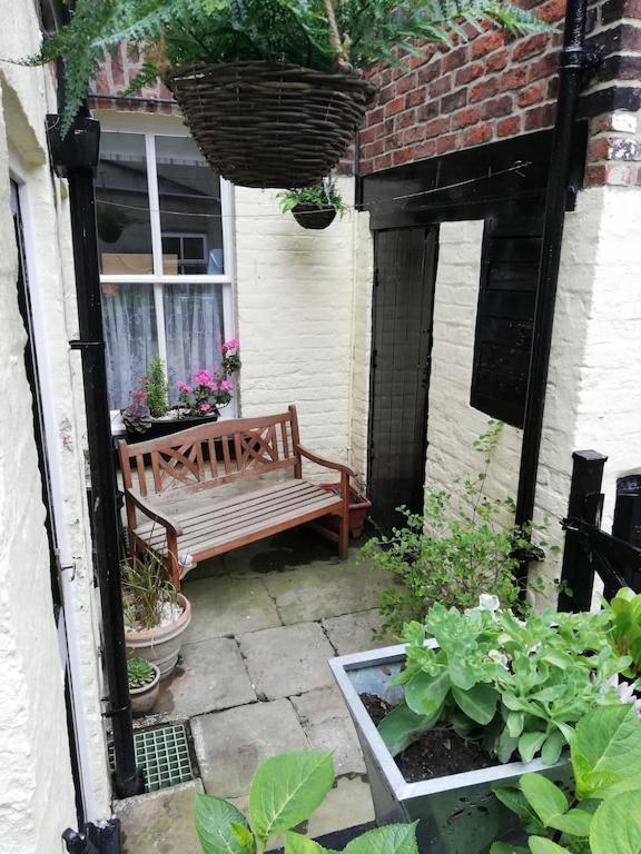 A Summer Place - Spacious Maisonette, Central Whitby, Sleeps 4, Close To Amenities 아파트 외부 사진
